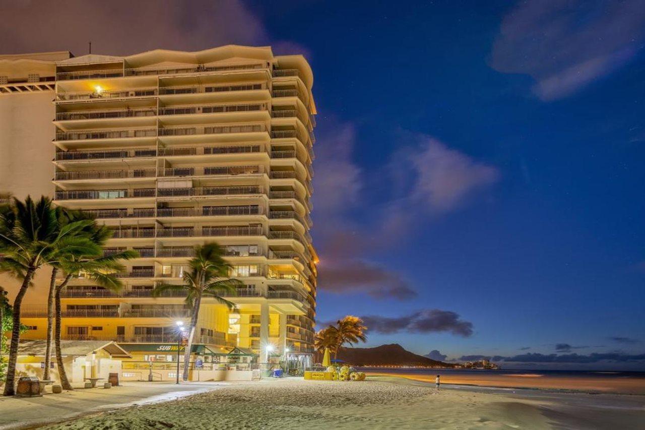 Castle Waikiki Shore Honolulu Esterno foto