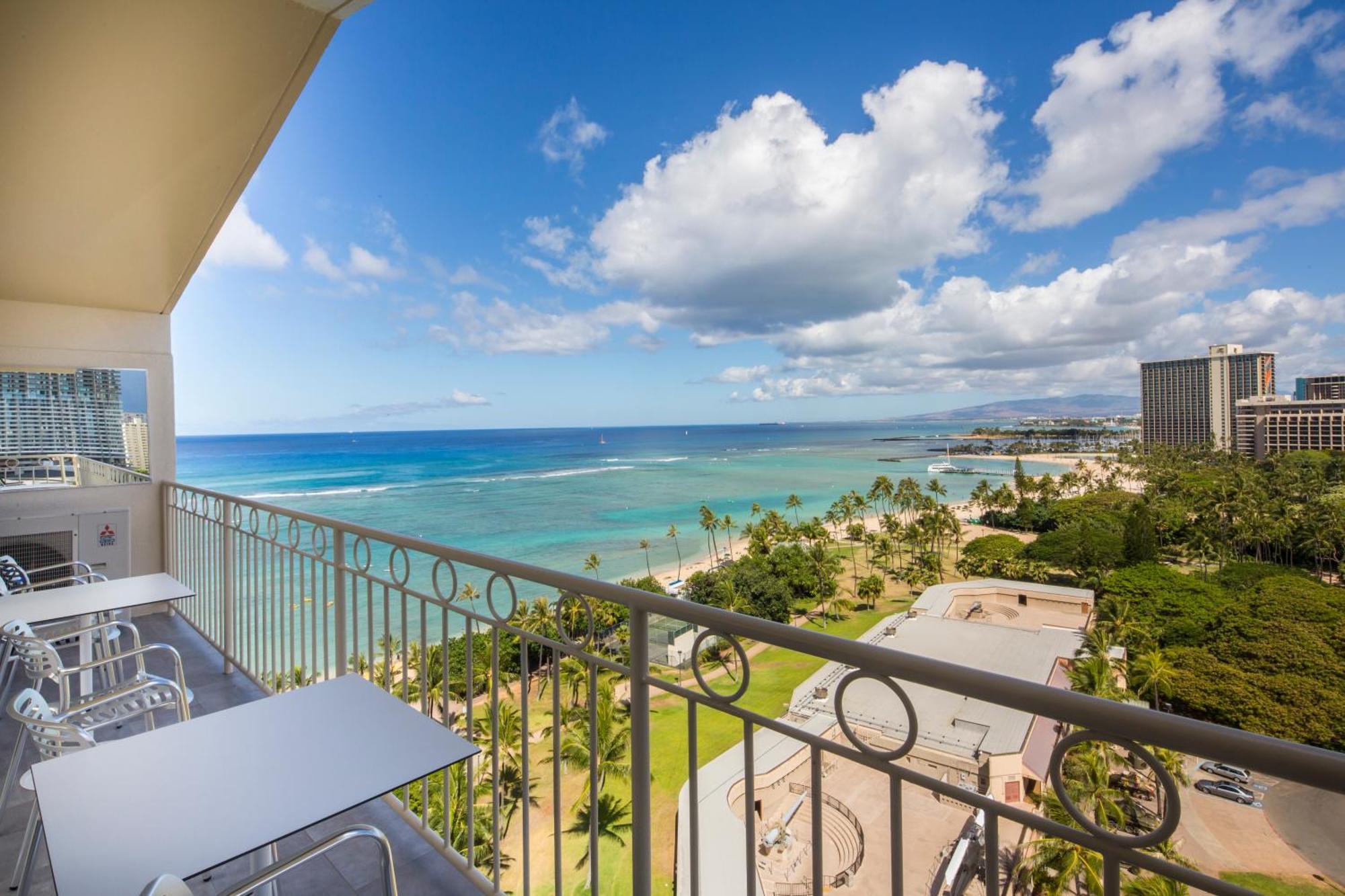 Castle Waikiki Shore Honolulu Esterno foto
