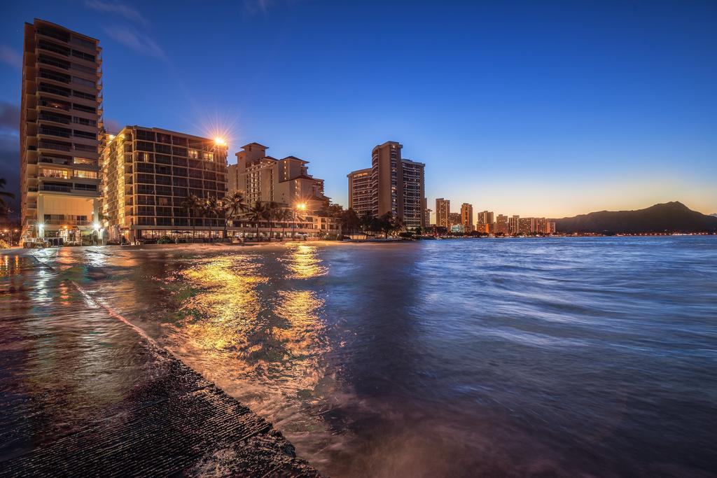 Castle Waikiki Shore Honolulu Esterno foto