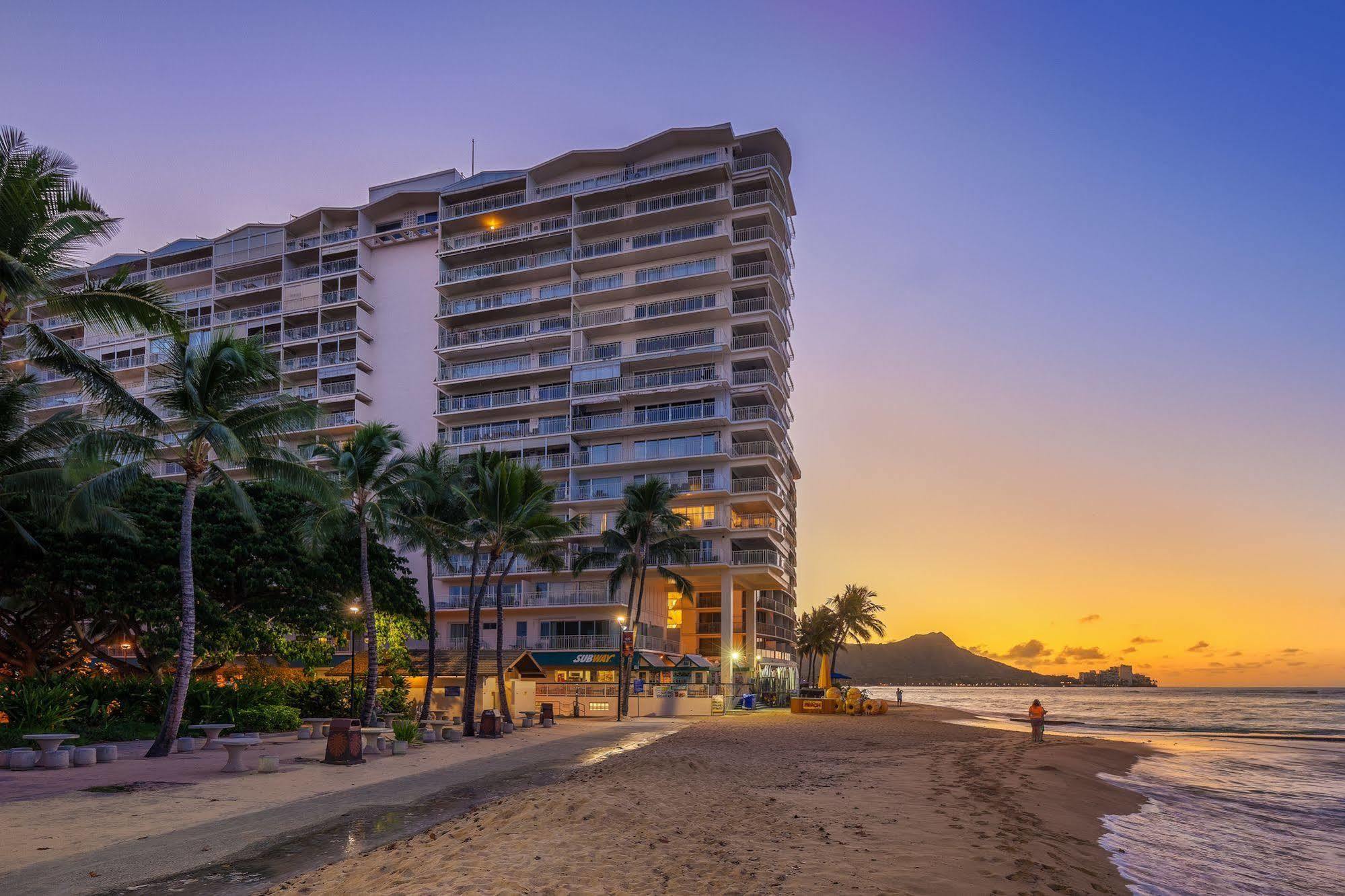 Castle Waikiki Shore Honolulu Esterno foto